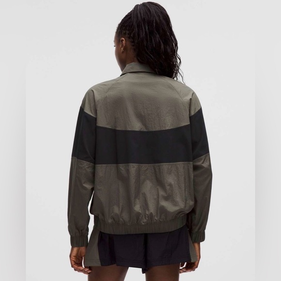 lululemon athletica Jackets & Blazers - LULULEMON W3IPHS Nylon Collared Jacket *Retro Remix Set Army Green / Black
